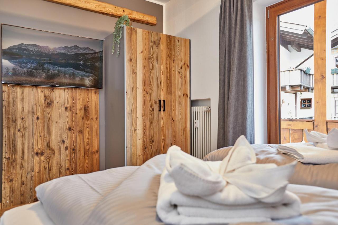 Alpis Ferienwohnung Garmisch-Partenkirchen Bagian luar foto